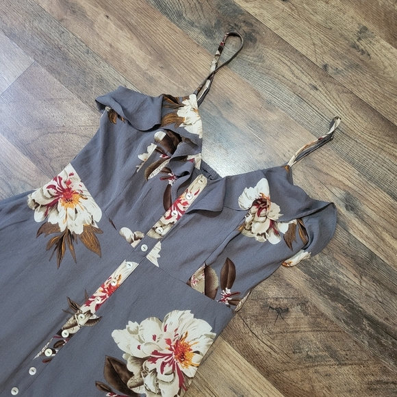 Noble U Gray Floral Ruffle Button Maxi Dress with Front Slit Size Small - Picture 2 of 7